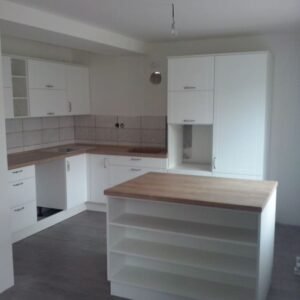 Virtuviniai baldai ID VIRT 4 balta laminuota