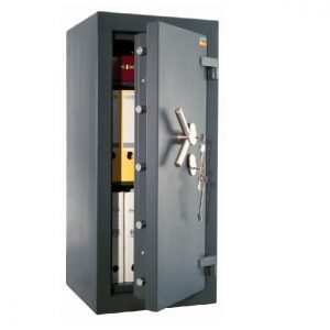 Atsparus įsilaužimams seifas RUBEZ 99 KL (IV klasė) patentuota daugiasluoksnė seifo užrakinamos kamarėlės įrengimas