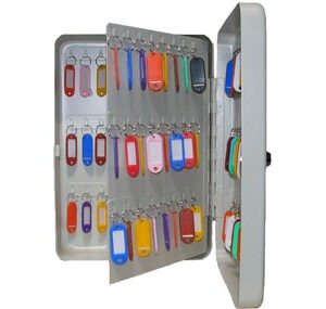 Raktų dėžutė AIKO KB-120 yra plastikiniai pakabučiai komplekte