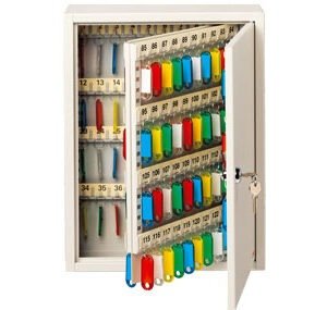 Raktų dėžutė JOMA JS-148 yra plastikiniai pakabučiai komplekte