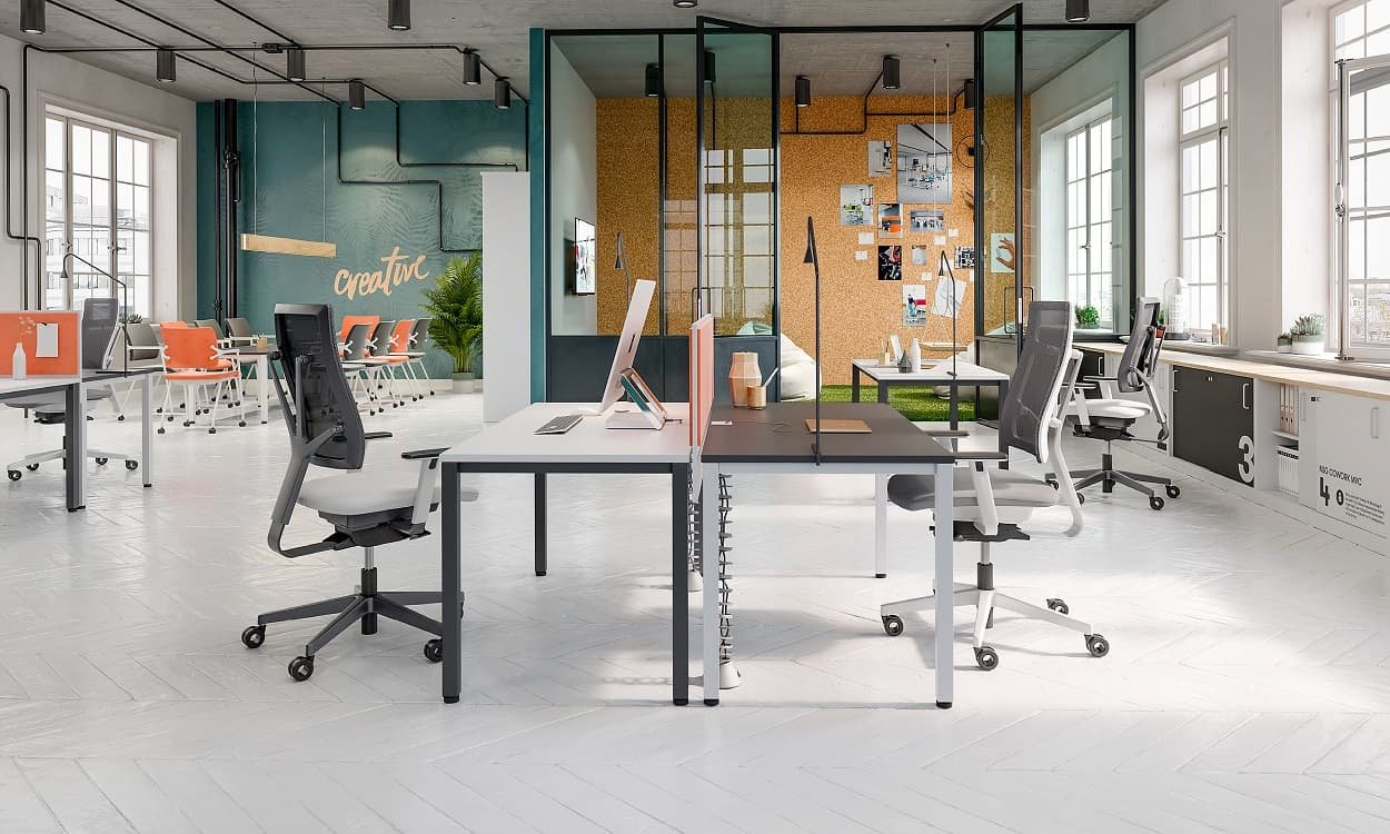 Biuro baldų kolekcija Easy Space komplektas atvira darbo zona