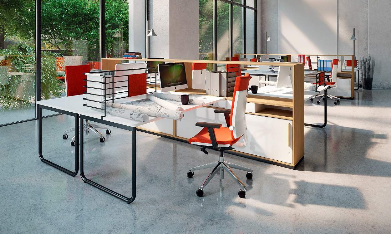 Play&Work žalia siena: violetinės lubos ir kūrybinė erdvė be ribų